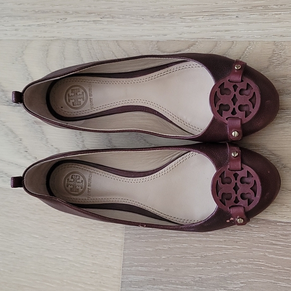 TORY BURCH  Burgundy Mini Miller flats - Picture 1 of 8